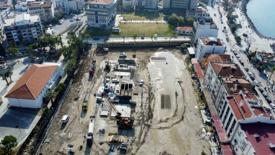 Kuşadası Yaşam, Kültür ve Spor Merkezi'nin yapımı başladı