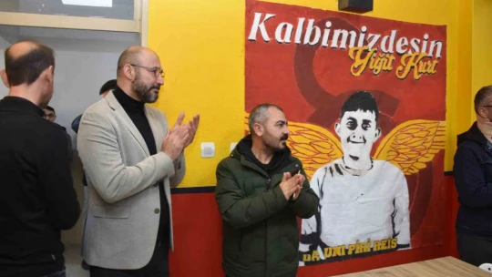 Kütüphane açılışında duygu dolu anlar yaşandı