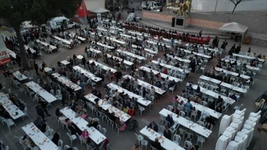 Kuyucak Belediyesi'nden 18 Mart İçin İftar Sofrası