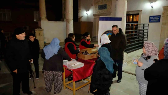 Kuyucak Belediyesi'nden kandil hayrı