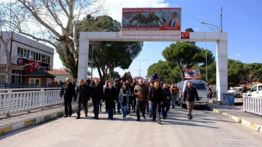 Kuyucak Deve Güreşi Şenlikleri kortej yürüyüşü ile başladı