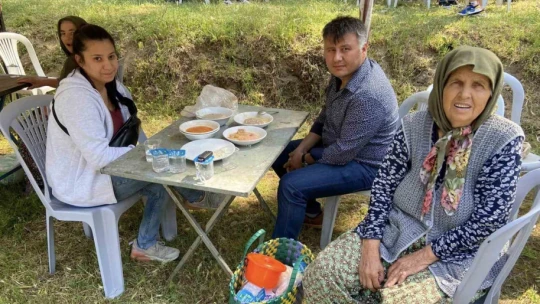 Kuyucak'ta 'Karapınar Dede Hayrı' geniş katılımla gerçekleştirildi