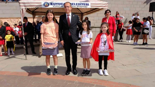 Kuyucak'ta 23 Nisan coşkusu