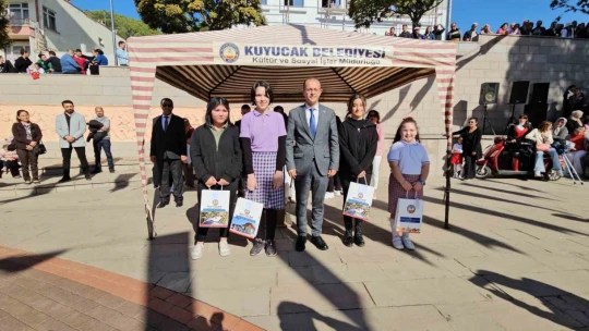 Kuyucak'ta Cumhuriyet coşkusu meydanlara sığmadı