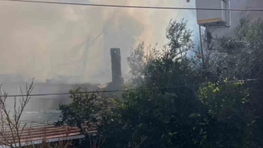 Kuyucak'ta ev yangını