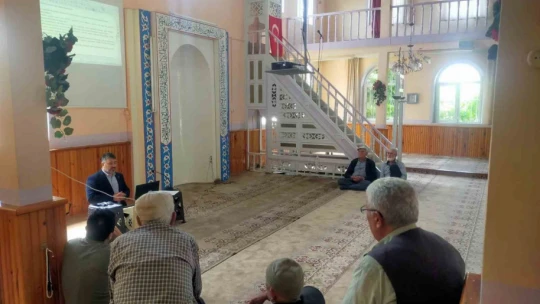Kuyucak'ta hac semineri