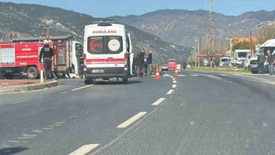 Kuyucak'ta trafik kazası: 1 ölü, 1 ağır yaralı