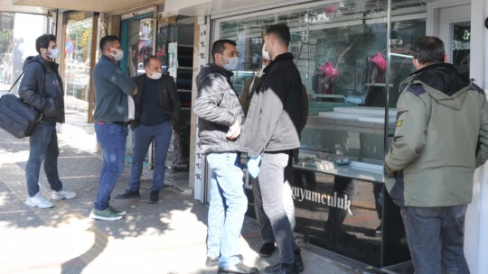 Kuyumcu, emanet aldığı altınlarla ortadan kayboldu