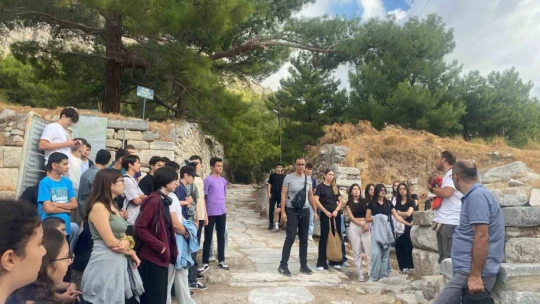 Liseli gençler, felsefe tarihini yerinde öğrendi