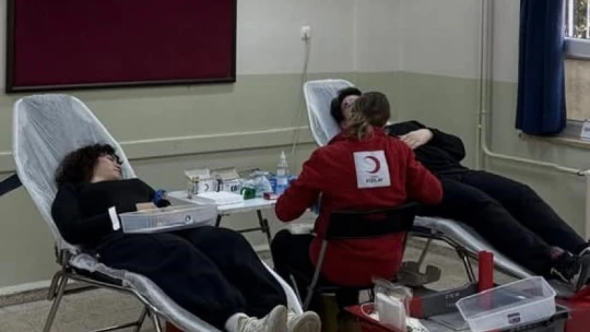 Liseli gençler kan bağışına dikkat çekti