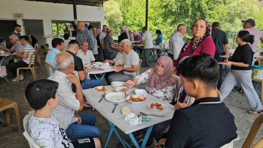 Mahalle sakinleri Geleneksel Köy Buluşması'nda bir araya geldi