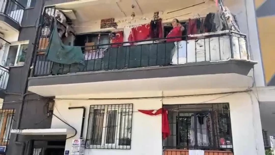 Mahalleli bıktı, onların çöp sevdası bitmedi