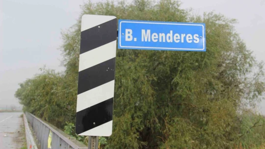 Menderes Nehri'ndeki su seviyesi eski haline geri döndü