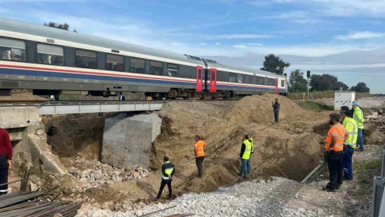 Menfez çalışması nedeniyle durdurulan tren seferleri başladı
