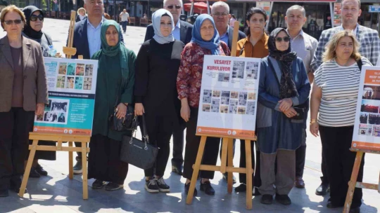 Merhum Başbakan Menderes, memleketi Aydın'da anıldı
