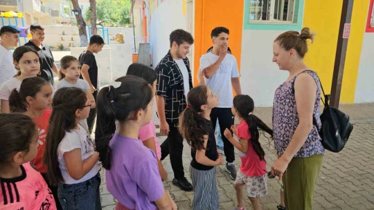Meslek Lisesi öğrencilerinden köy okuluna destek