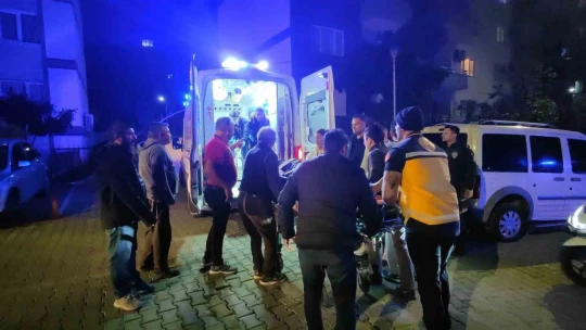 Meyve almak için çıktığı balkondan düştü