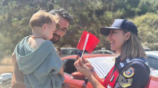 Milli Park ziyaretçilerine KADES bilgilendirmesi