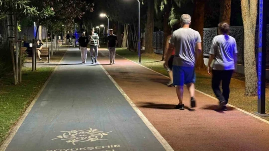 Mimar Sinan Parkı'na vatandaşlardan yoğun ilgi