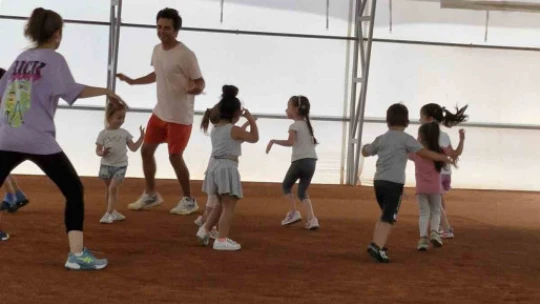 Minik eller İsabeyli'de raketle buluştu
