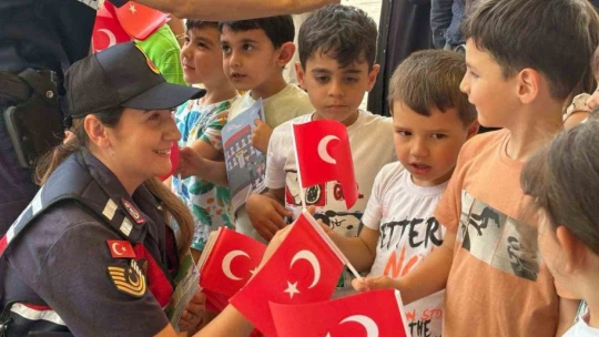 Minik öğrencilere jandarma tanıtıldı