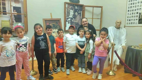 Minik ziyaretçilerden 'Söke Kent Müzesi'ne yoğun ilgi
