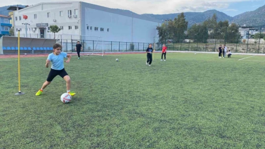 Minikler farklı spor branşlarını keşfediyor