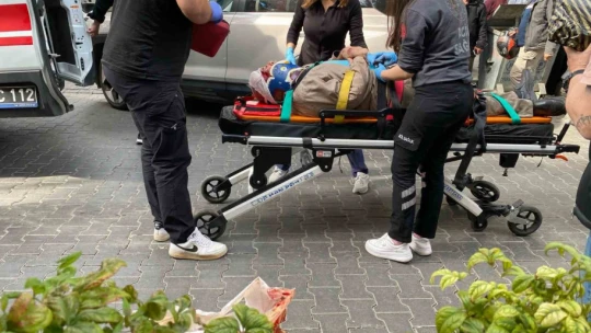 Motosiklet ile bisiklet çarpıştı: 2 yaralı