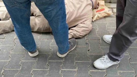 Motosiklet ile bisiklet çarpıştı: 2 yaralı