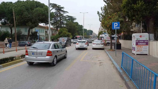 Motosiklet ile otomobil çarpıştı: 1 yaralı