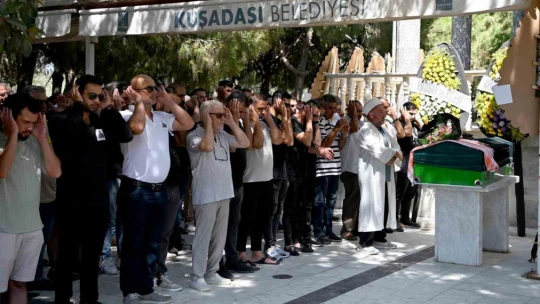 Motosiklet kazasında hayatını kaybeden genç son yolculuğuna uğurlandı