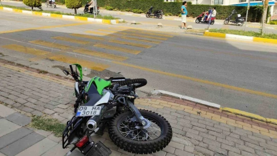 Motosiklet sürücüsü ölümden döndü