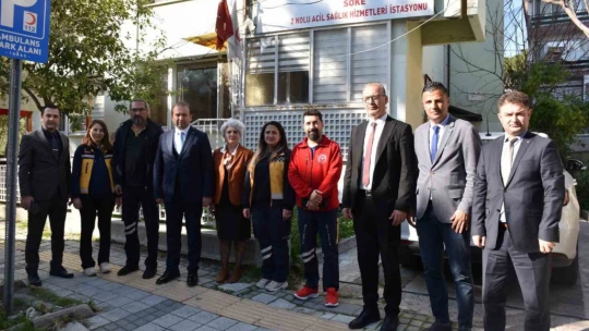 Müdür Şenkul, acil sağlık personellerini unutmadı