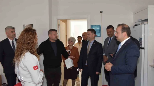 Müdür Şenkul, acil sağlık personellerini unutmadı