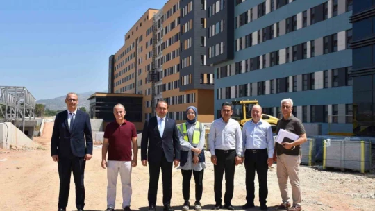 Müdür Şenkul, Şehir Hastanesi'nde inceleme yaptı