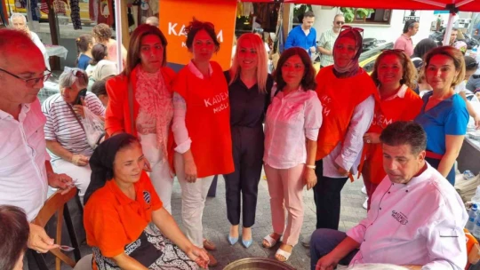 Muğla'da aşure ayı etkinlikleri devam ediyor, pazara gelenlerin ağzı tatlandı