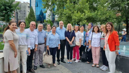 Muğla'da aşure ayı etkinlikleri devam ediyor, pazara gelenlerin ağzı tatlandı