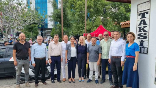 Muğla'da aşure ayı etkinlikleri devam ediyor, pazara gelenlerin ağzı tatlandı