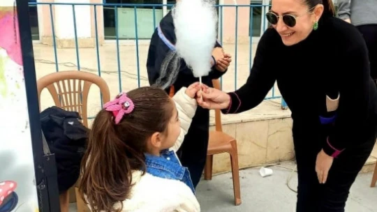 Muhtar Çamoğlu'ndan öğrencilere anlamlı karne hediyesi