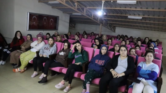NAFAD ekipleri gençlere afet eğitimi vermeye devam ediyor