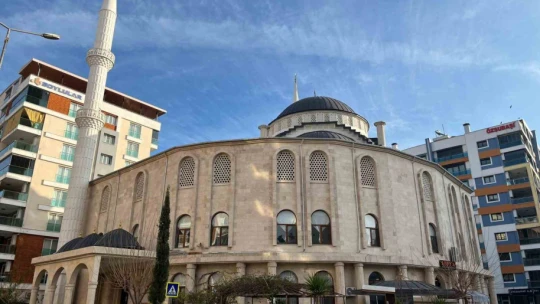 Namaz kılarken hayatını kaybeden hayırsever vatandaşa vefa örneği