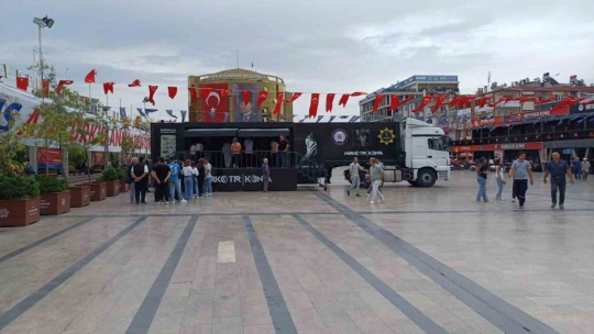 Narko Tır, öğrencilerin akınına uğradı