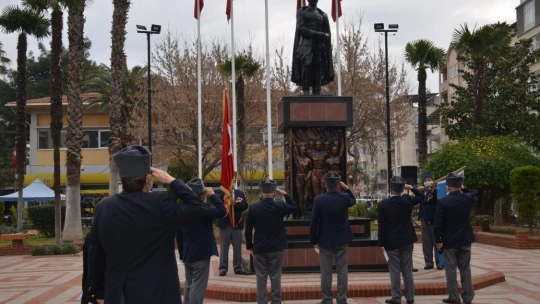 Nazillili gazilerden 18 Mart oratoryosu