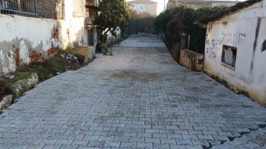 Nazilli Belediyesi, 372 sokağın yol sorununu çözdü
