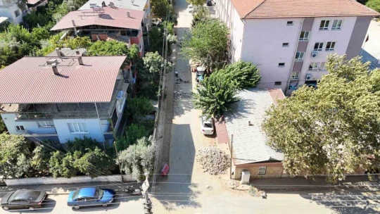 Nazilli Belediyesi altyapı sonrası deforme olan yolları yeniliyor
