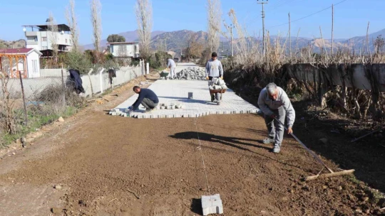 Nazilli Belediyesi Arslanlı'da yol çalışmalarını tamamladı