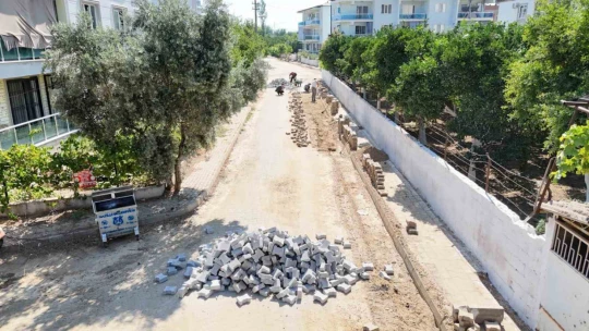 Nazilli Belediyesi bozuk yolları bakıma aldı