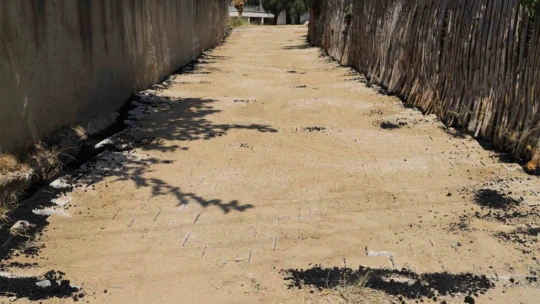 Nazilli Belediyesi Bozyurt'ta yolları yeniliyor