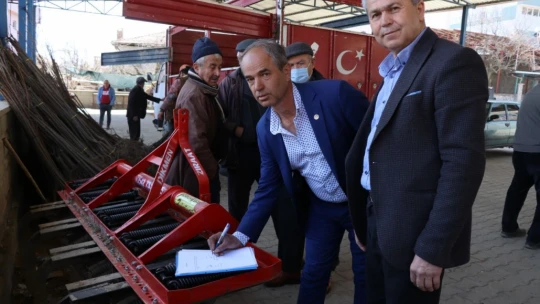 Nazilli Belediyesi, çiftçinin yanında