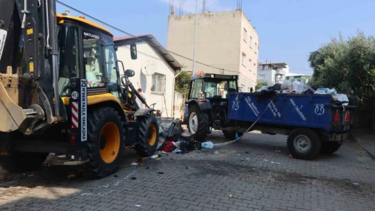 Nazilli Belediyesi çöp evi temizledi: '4 kamyon çöp çıktı'